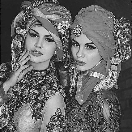 leos-mirror-creative-img4